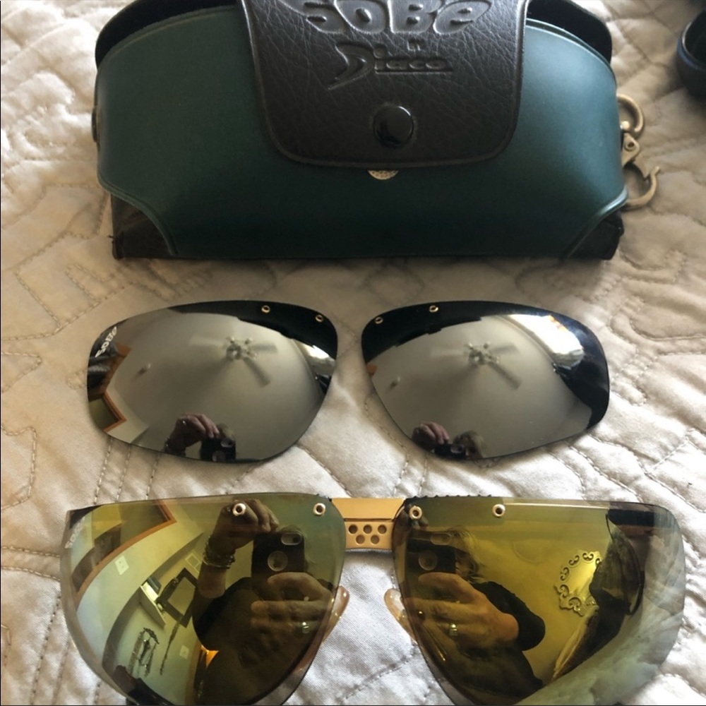 Vintage Sunglasses Set With Case